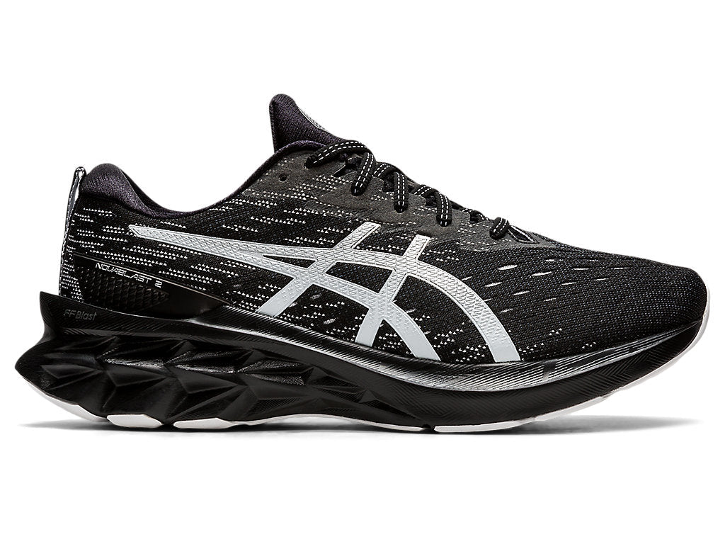 Men's Asics Novablast 2, Black/Pure Silver, 12 2E Wide