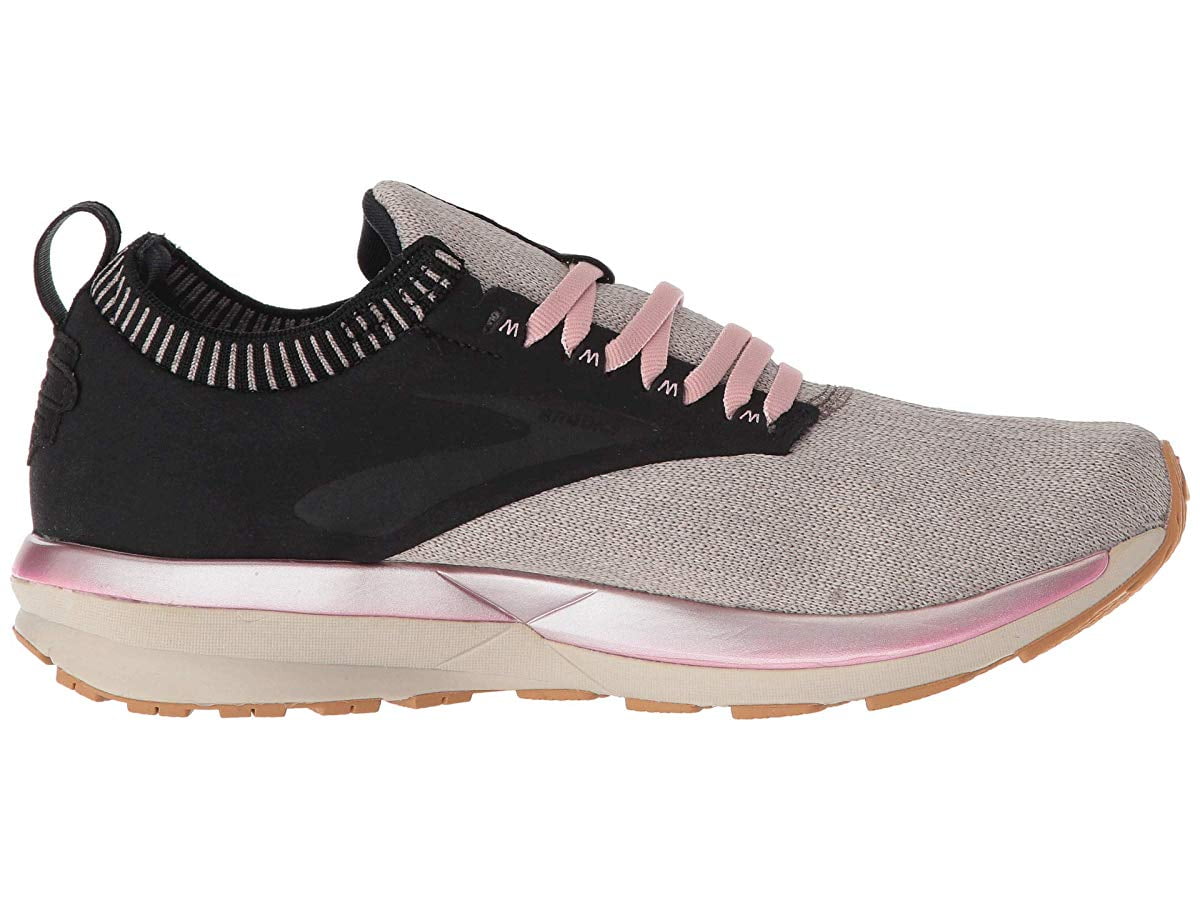 Women's Brooks Ricochet, Black/Tan/Pink, 6 B Medium