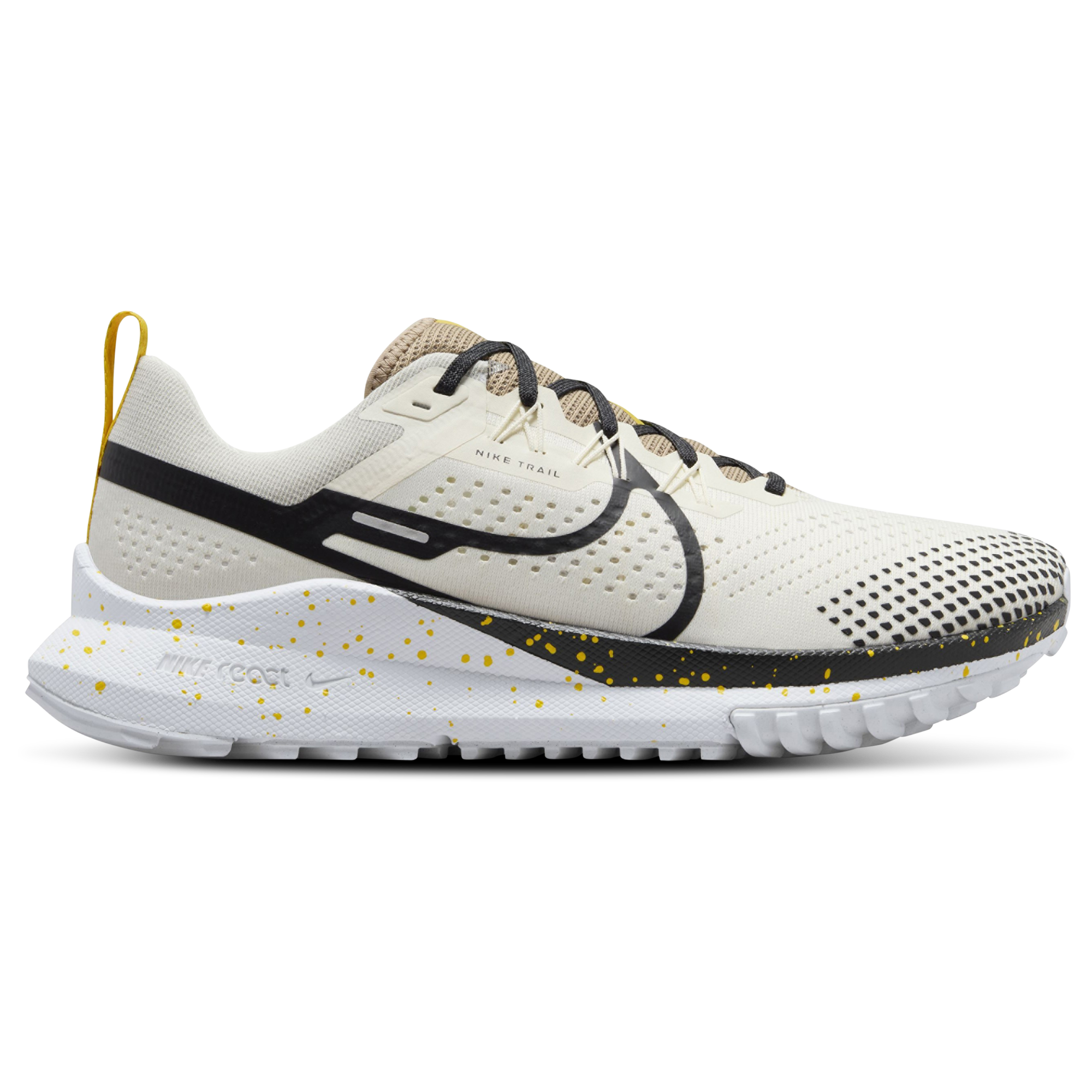 Men's Nike Pegasus Trail 4, Pale Ivory/Black-Khaki-White, 9.5 D Medium